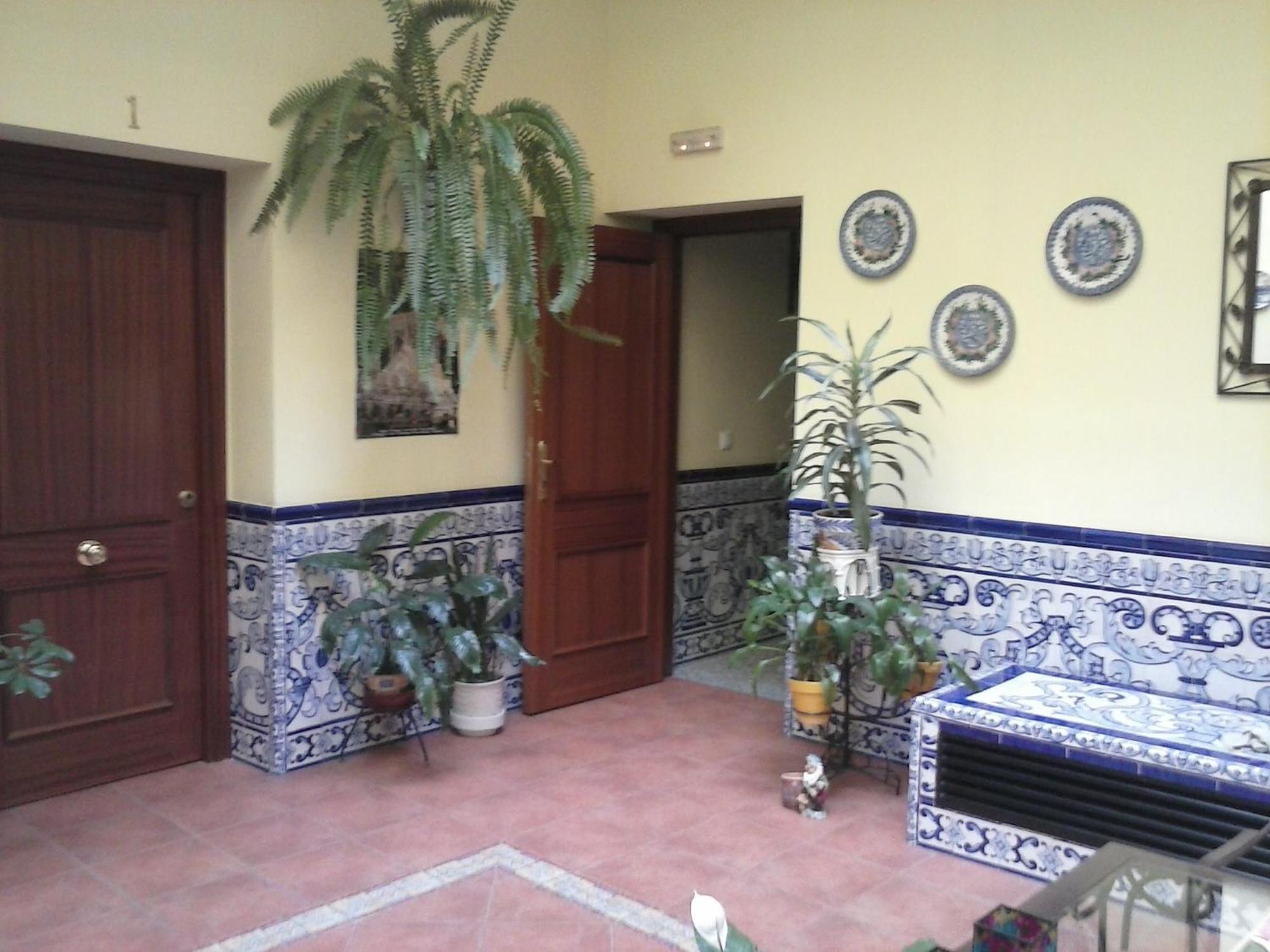 Pension Doña Trinidad Sevilla Exterior foto